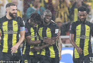 N'Golo Kante scored a brilliant strike to help Al-Ittihad defeat Auckland 3-0 in the FIFA Club World Cup