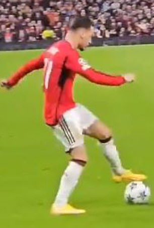 A clip showing Antony struggling to pull off a series of skill moves has surfaced on social media