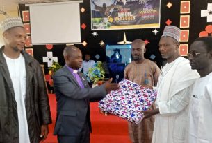 Shi’ites attend Christmas service in Zaria, advocate unity