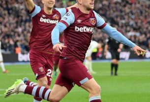 West Ham add to Man Utd woes after 2-0 win