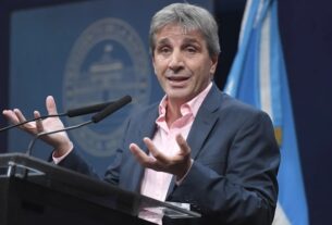 Argentina Seeks Over 40% Of IMF Disbursement In $20 Billion Deal