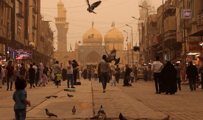 Over 1,000 Treated for Respiratory Issues After Massive Sandstorm Sweeps Across Southern Iraq