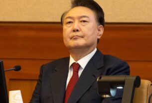 South Korea court sacks Yoon Keol as president