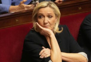 Trump Backs Marine Le Pen After French Court Conviction, Calling It a ‘Witch Hunt’