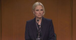 Amy Poehler plays a combative Pam Bondi on ‘SNL’ as Tina Fey makes surprise appearance