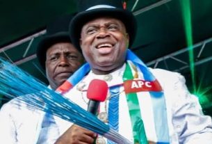 Bayelsa Governor Diri On Defection To APC From PDP  – Arise News