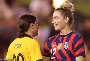 Soccer power couple Sam Kerr and Kristie Mewis adorably teased each other in Netlfix's series