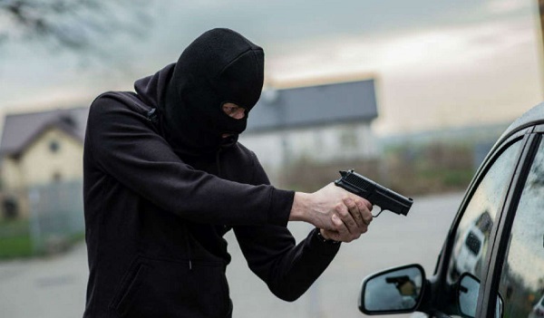 Gunmen armed robber