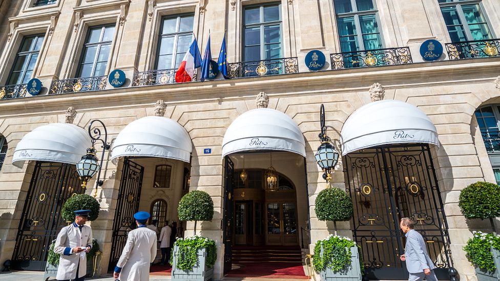 Missing €750,000 Ring At Ritz Paris Found in Vacuum Cleaner