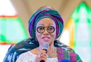 Nigeria's First Lady Announces N950m Package For Military and Police Retirees