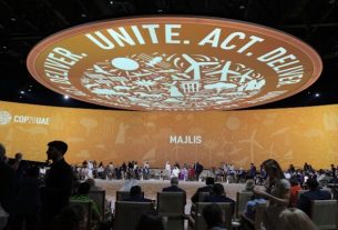 UN Climate Talks in Jeopardy As Nations Express Fury Over 'Weak' Fossil Fuel Draft Deal