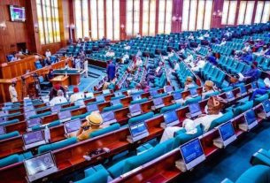 30 Reps Members Propose 6-yr Single Term For President, Govs, 1-day Election, 2 VPs
