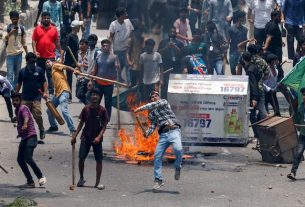 Bangladesh Students Defy Ban, Continues Protest After Dozens Die in Clashes