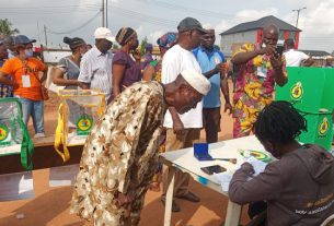 Voter accreditation