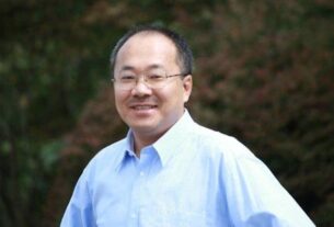 Veteran Chinese Journalist Dong Yuyu Sentenced to Seven Years for Espionage