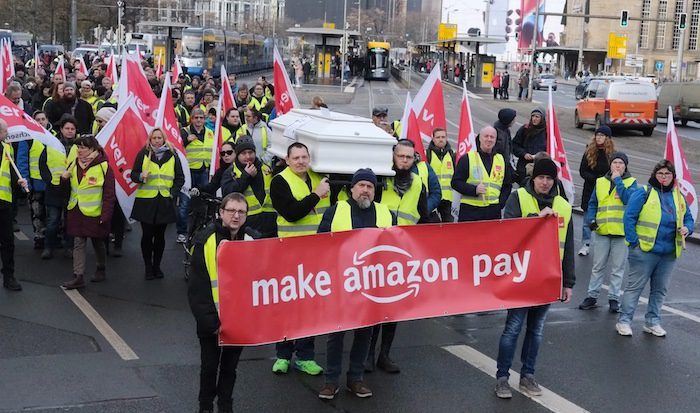Amazon Workers to Strike at Several US Warehouses Amid Holiday Rush