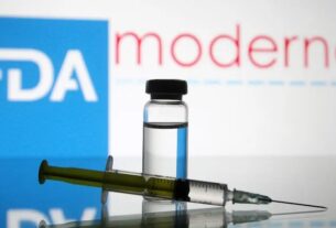 US FDA Approves Moderna’s Next-Generation COVID Vaccine For Adults Aged 65 And Above