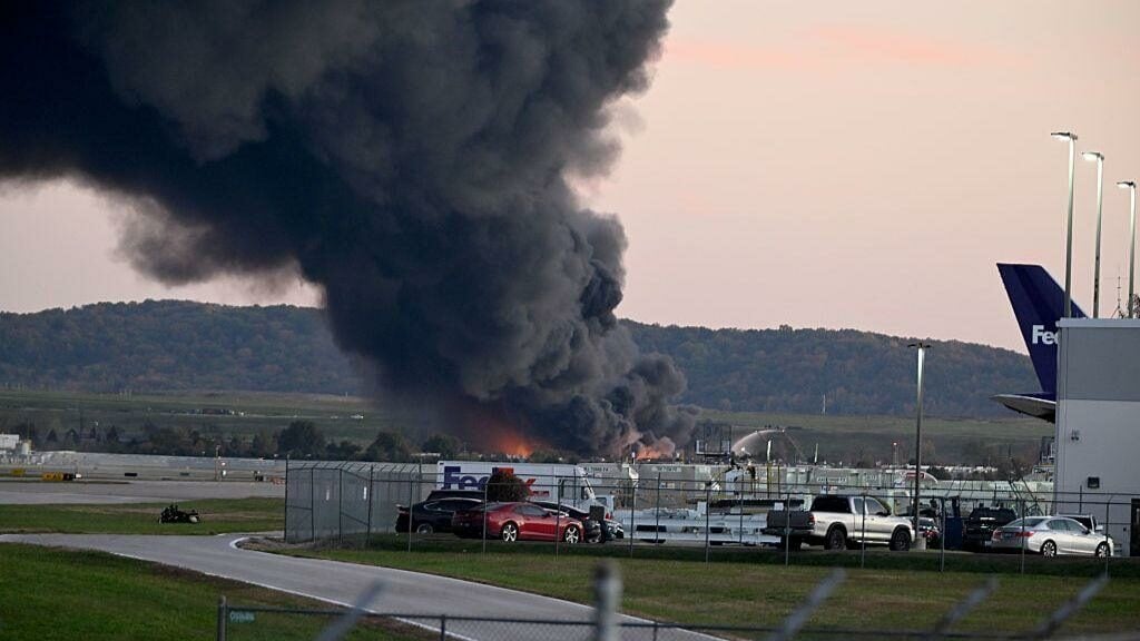 Cargo Plane Crashes Shortly After Departing Louisville Airport In US